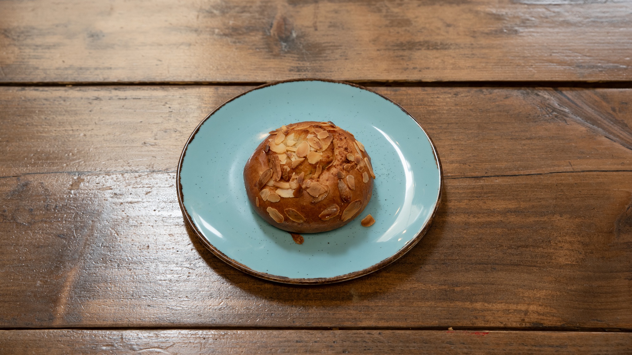 ALMOND BRIOCHE