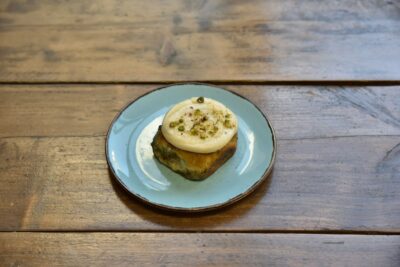 VEGAN PISTACHIO ROLL